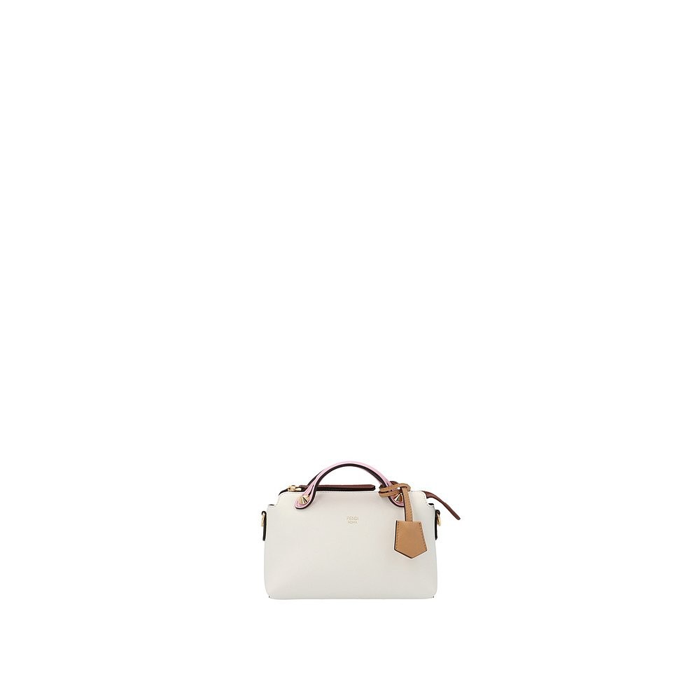 กระเป๋าถือสุภาพสตรี Fendi สีขาว รหัส 8BL145-5QJ-F1E8O