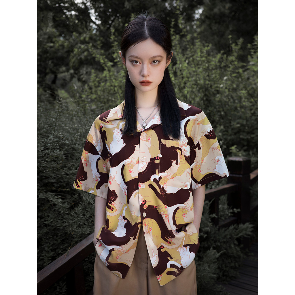 G GGT LAB [Cat Camouflage] เสื้อเชิ้ตลายดอกไม้ Retro พิมพ์อินเทรนด์ญี่ปุ่นหลวมคอคิวบาฮาวายแขนสั้น