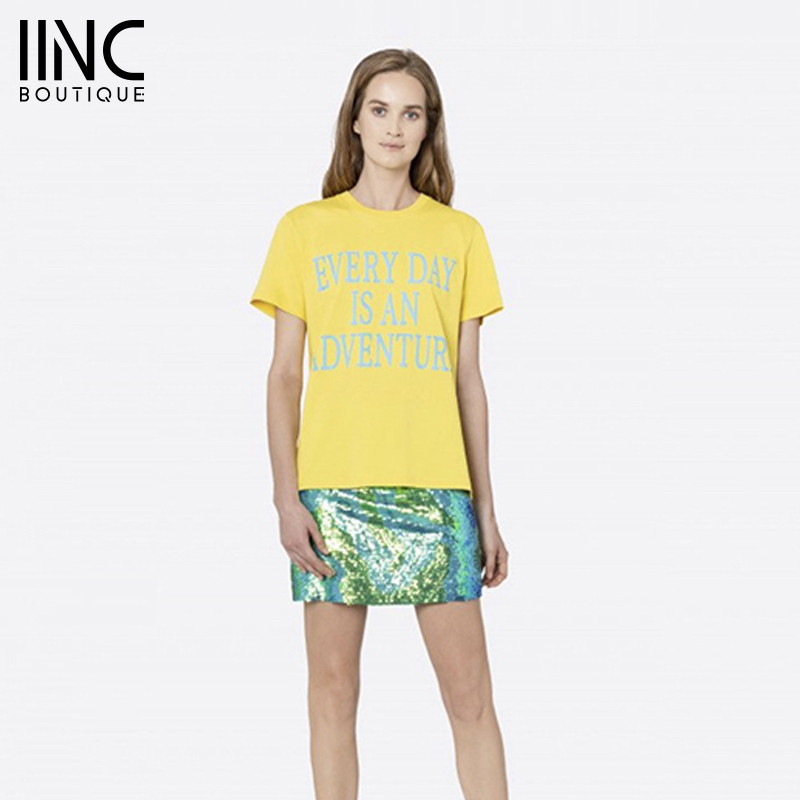 เสื้อยืดแขนสั้น Alberta Ferretti สไตล์พื้นฐาน มาในหลากหลายสีสันตามเทรนด์ใหม่