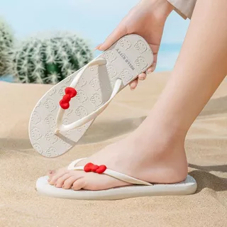 Sanrio ของแท้ที่ได้รับอนุญาต HelloKitty Flip-Flops ผู้หญิงฤดูร้อนสวมใส่ด้านนอกแบนรองเท้าแตะชายหาดลื่นน่ารักน่ารัก GHO6