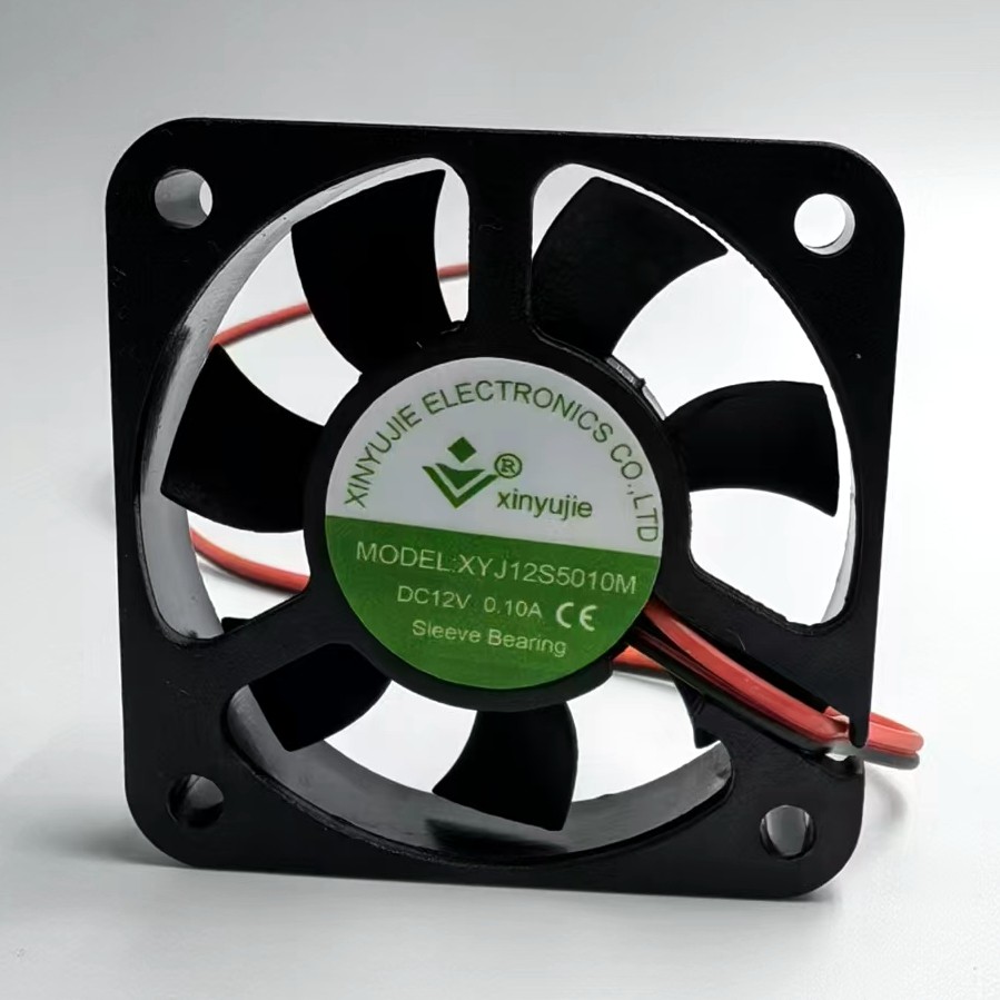 XYJ12S5010M North South Bridge เครื่องชาร์จหม้อน้ํา 12V DC พัดลมขนาดเล็ก 5 ซม.เงียบบางเฉียบ 5010