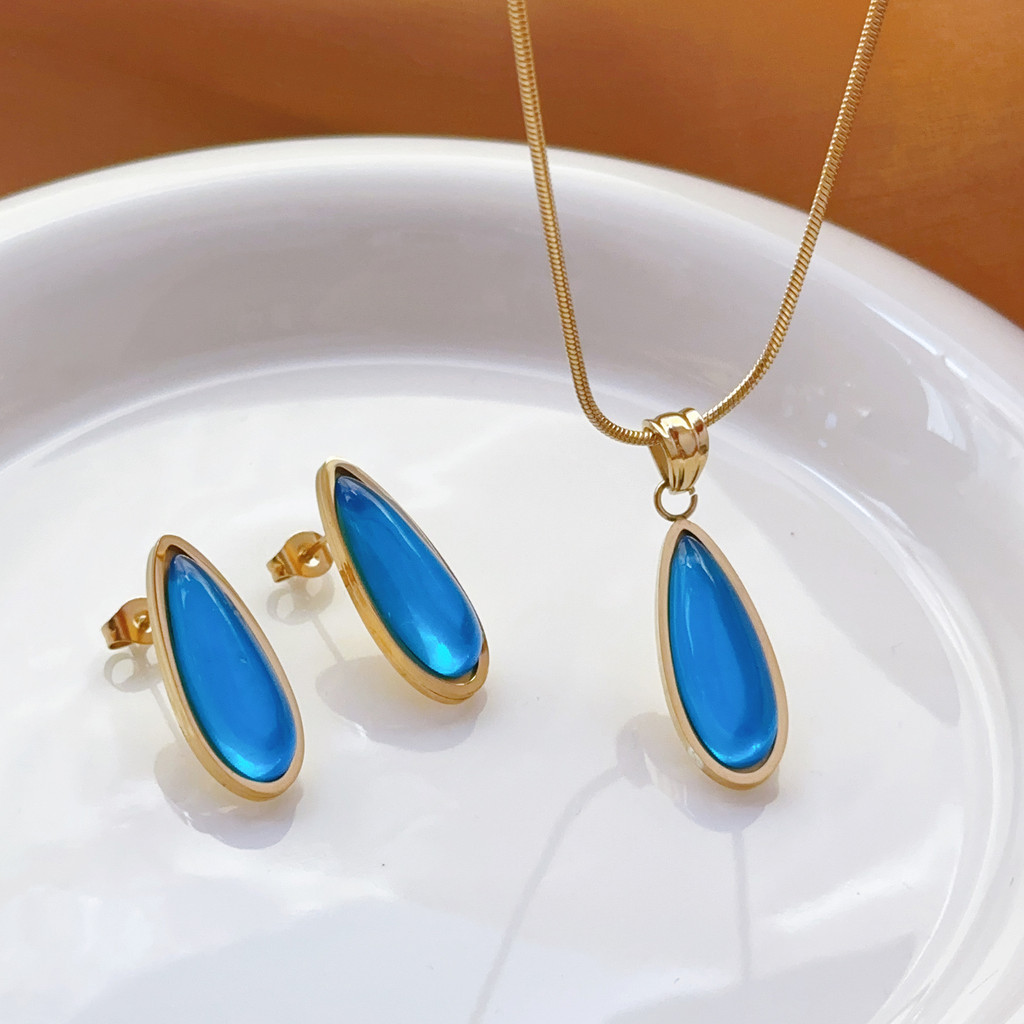 HT Ocean Heart Titanium Steel Blue Water Drop สร้อยคอผู้หญิงแฟชั่นสแตนเลสชุบ 18K Gold เครื่องประดับ