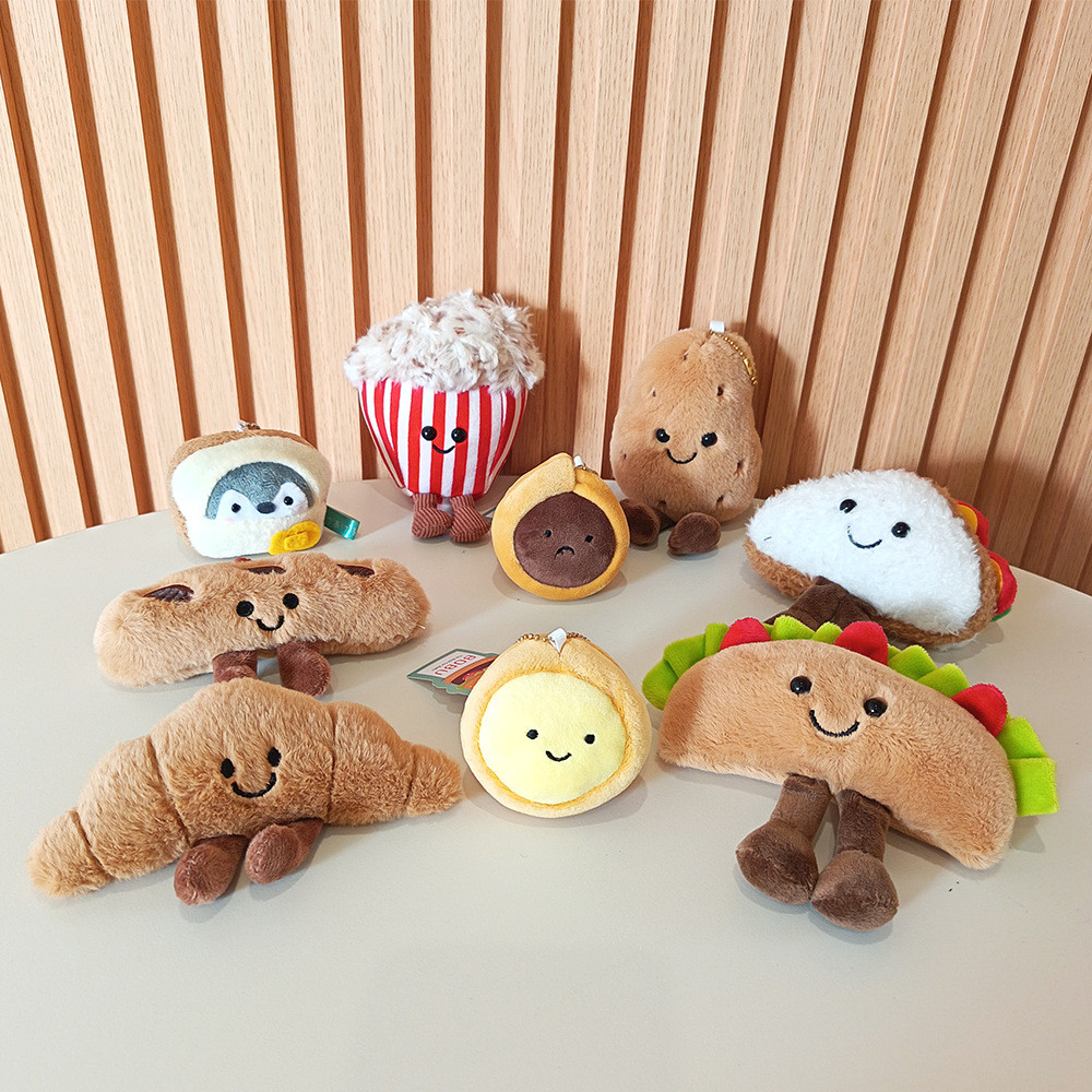 พวงกุญแจตุ๊กตาครัวซองต์ แบบการ์ตูนน่ารัก สินค้าพร้อมของขวัญสำหรับผู้หญิง
