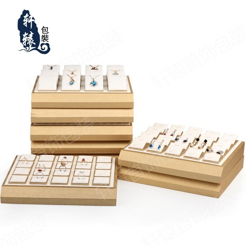 เครื่องประดับเครื่องประดับถาดชุดสร้อยคอแหวนเคาน์เตอร์สร้อยข้อมือแสดงถาดพันสายพันเส้นแสดงอุปกรณ์ประกอ