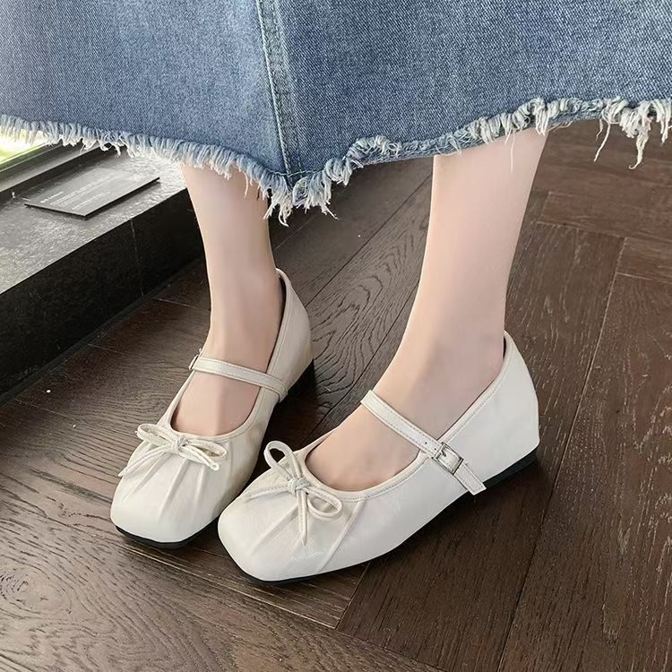 รองเท้าแมรี่เจนหัวเหลี่ยมสีเงิน รองเท้าแมรี่เจนโบว์แฟชั่นสำหรับผู้หญิง สวมใส่สบายและไม่ลื่น - รูปที่ 3