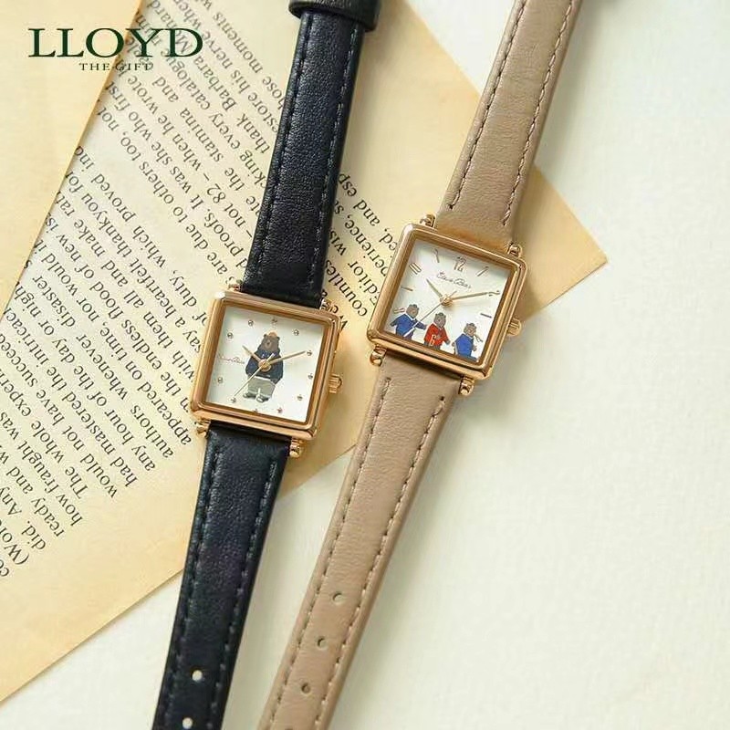 LLOYD X WHOAU เกาหลี Daigou WHOAU Joint steve Bear Square รอบนาฬิกาหนังแท้