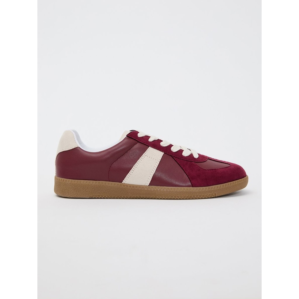 [Pomelo] รองเท้าผ้าใบดีไซน์คลาสสิก / Classic Sneakers