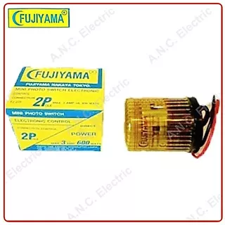 Fujiyama สวิตซ์แสงแดด 2P 3A 600W (FJ225) กล่องเหลือง