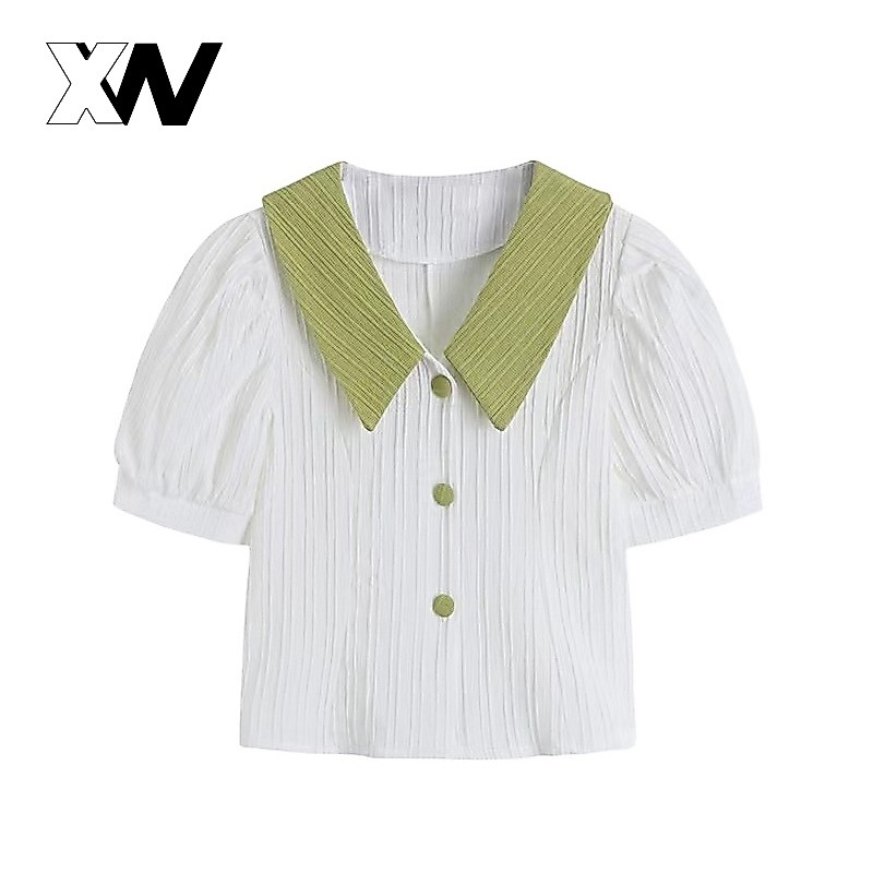 XWbrand  สวยฉ่ำมาก เสื้อแฟชั่นผู้หญิงรุ่นใหม่ เนื้อผ้าดี ทรงสวย คอปกสีตัดกับตัวเสื้อ ใส่แล้วน่ารักละมุนสุดๆ ต้องมีนะคะ