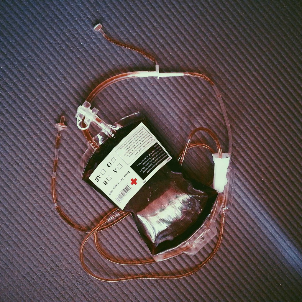 [BLOOD] C0SPLAY Props Vampire Plasma BLOOD Bag Drink!!ส่งหลอดของเหลว!พร๊อพถ่ายรูป