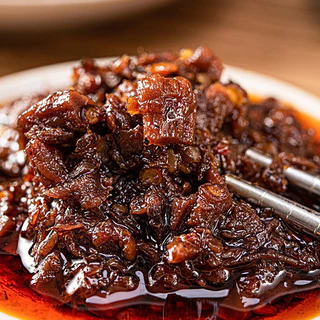 [ร้านอาหาร] ซอสเห็ดหอม ซอสเห็ด สับ หม่าล่าสายพาน น้ำจิ้ม ซอสงา 香菇酱 1 kg
