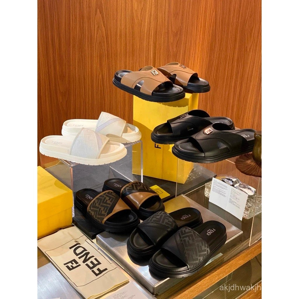 FENDI FENDI Diagonal Grey FF Jacquard Cowhide (หนังแท้) รองเท้าแตะผู้ชาย/รองเท้าแตะขนาด; 39~45