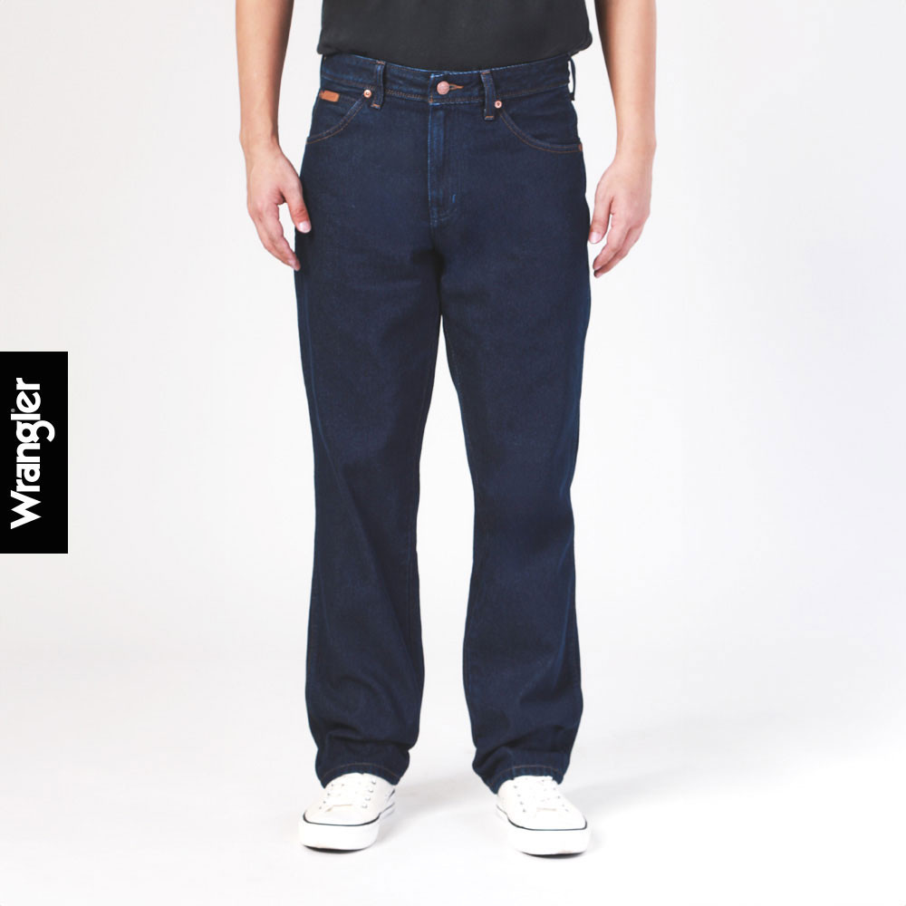 WRANGLER กางเกงยีนส์ผู้ชาย เอวกลาง ทรงตรง ทรง Texas รุ่น WR S524MTEXF47 สียีนส์เข้ม