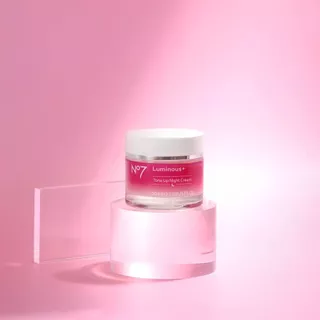 No7 Luminous+ Tone up Night Cream 50 ML. นัมเบอร์เซเว่น ลูมินัส พลัส โทน อัพ ไนท์ ครีม 50 มล.