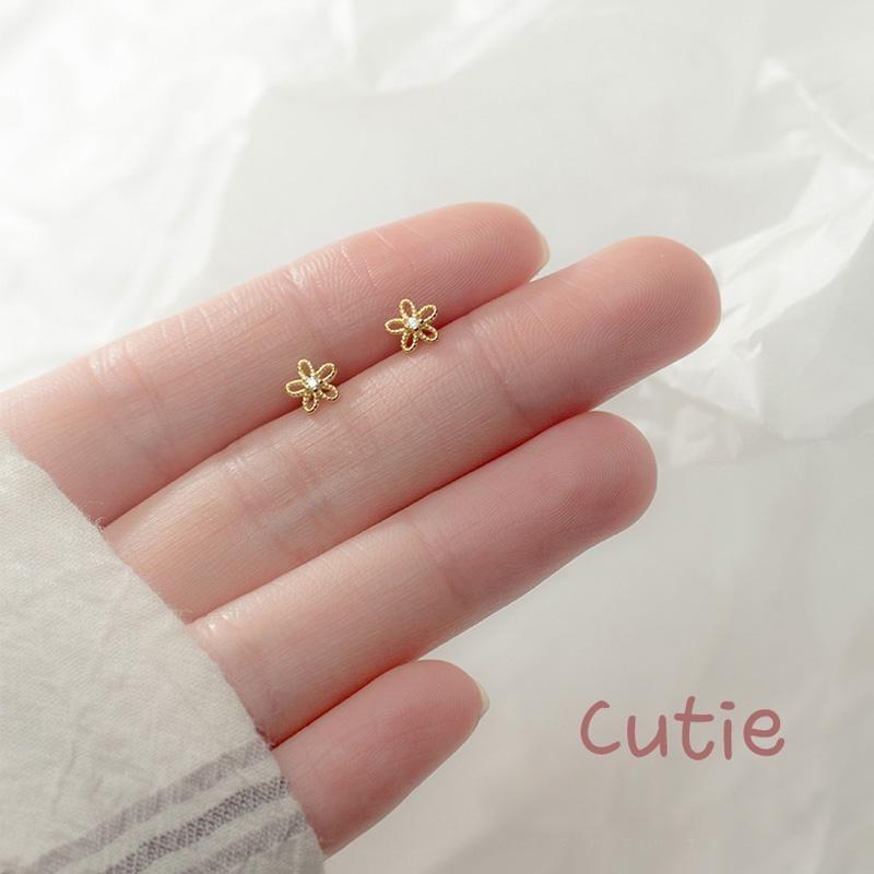 Cutie ต่างหูเงินแท้ S925 [MERCELO]