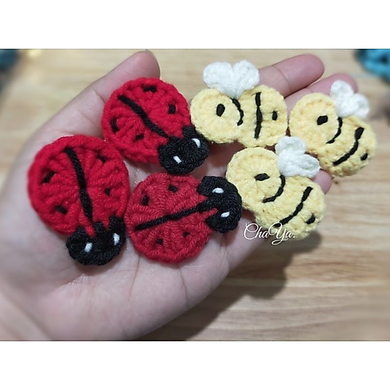 ผึ้งถัก เต่าทองถัก bee crochet สัตว์ ตกแต่งชิ้นงาน (พร้อมส่ง)