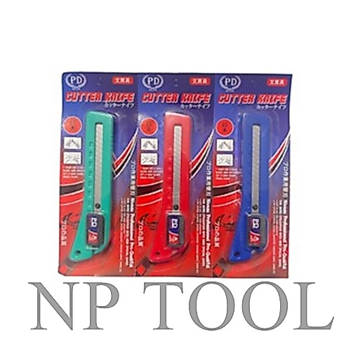 NP-626 คัตเตอร์ มีดคัดเตอร์ใหญ่ PD อย่างดีแข็งแรง คละสี (1ชิ้น) ใบมีดHCS ด้ามABS ตัวล็อคมีสปริง มีดคัตเตอร์