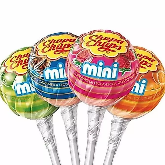 ลูกอม จูปา จุ๊ปส์ ขนาด 6 กรัม ยกยกกล่อง ( 1 กล่องมี 50 ไม้ )