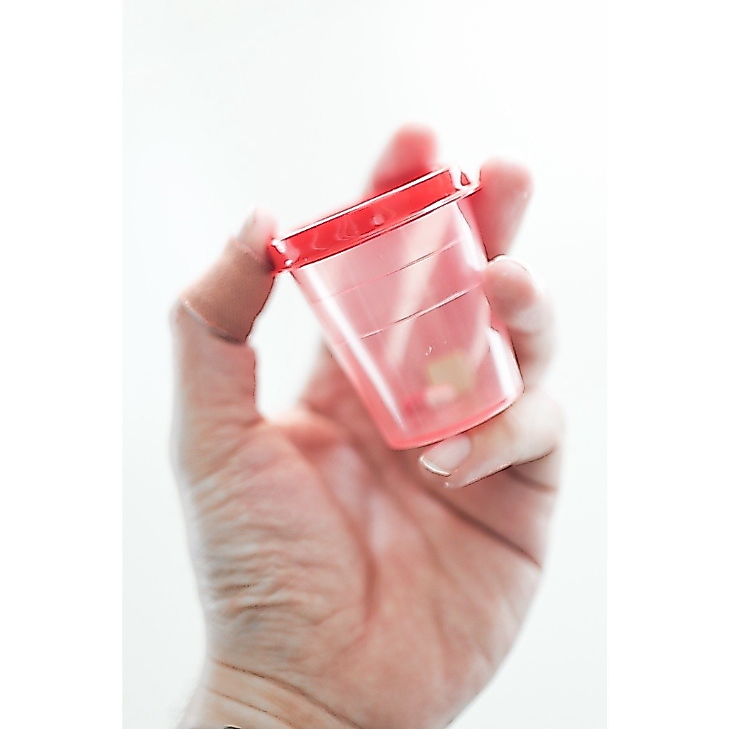 Tupperware : ถ้วยน้องนุช ถ้วยใส่ยา เเบบพกพา ฝาปิดสนิทเเน่น (เลือกสีได้)