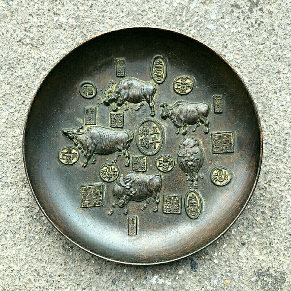 คอลเลกชันนิตยสารโบราณ Qianlong Yusu พร้อมของสะสมเครื่องประดับแบบ Niu Tu ขนาด 5.27