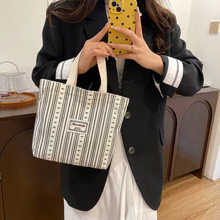 กระเป๋าผ้าแคนวาส กระเป๋าถือ จุของได้เยอะ tote bag รับน้ำหนักได้ดี ดีไซน์น่ารัก ลายหมี กระเป๋าสะพายข้าง