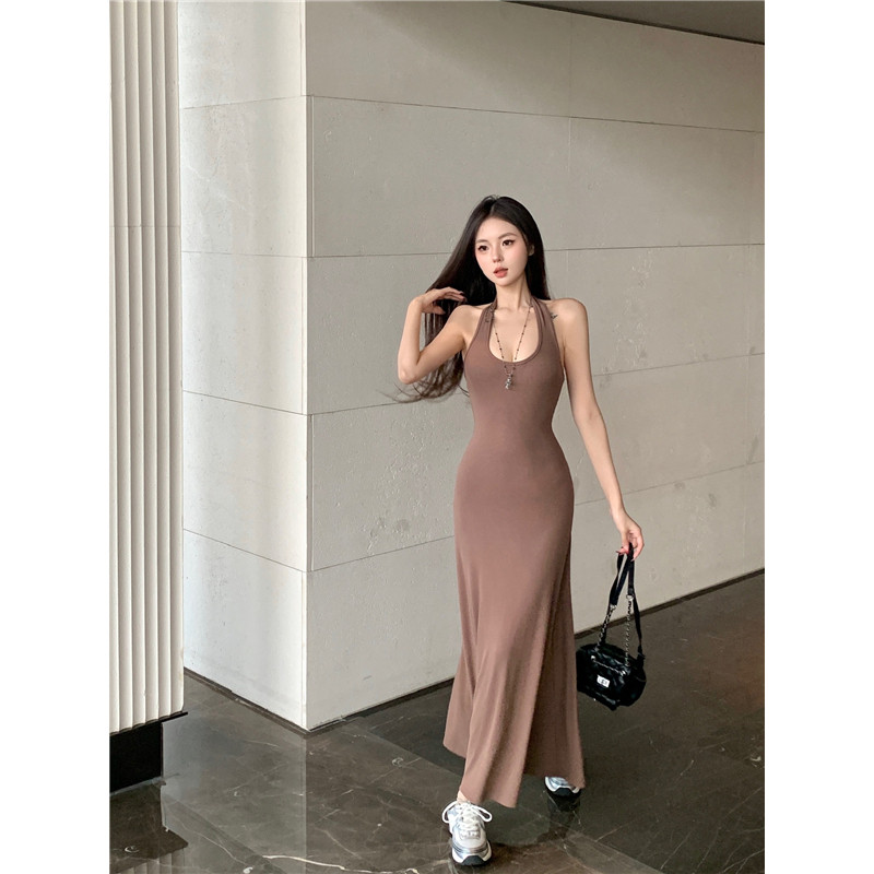 Hotgirl พร้อมส่ง ชุดเดรสผู้หญิง เดรสยาวเซกซี่ ชุดคอแขวน สีพื้น รัดรูป แฟชั่น ดีไซน์ใหม่ ราคา ถูกที่สุด ดีลบีเคเค แกลเลอรีภาพที่ 2
