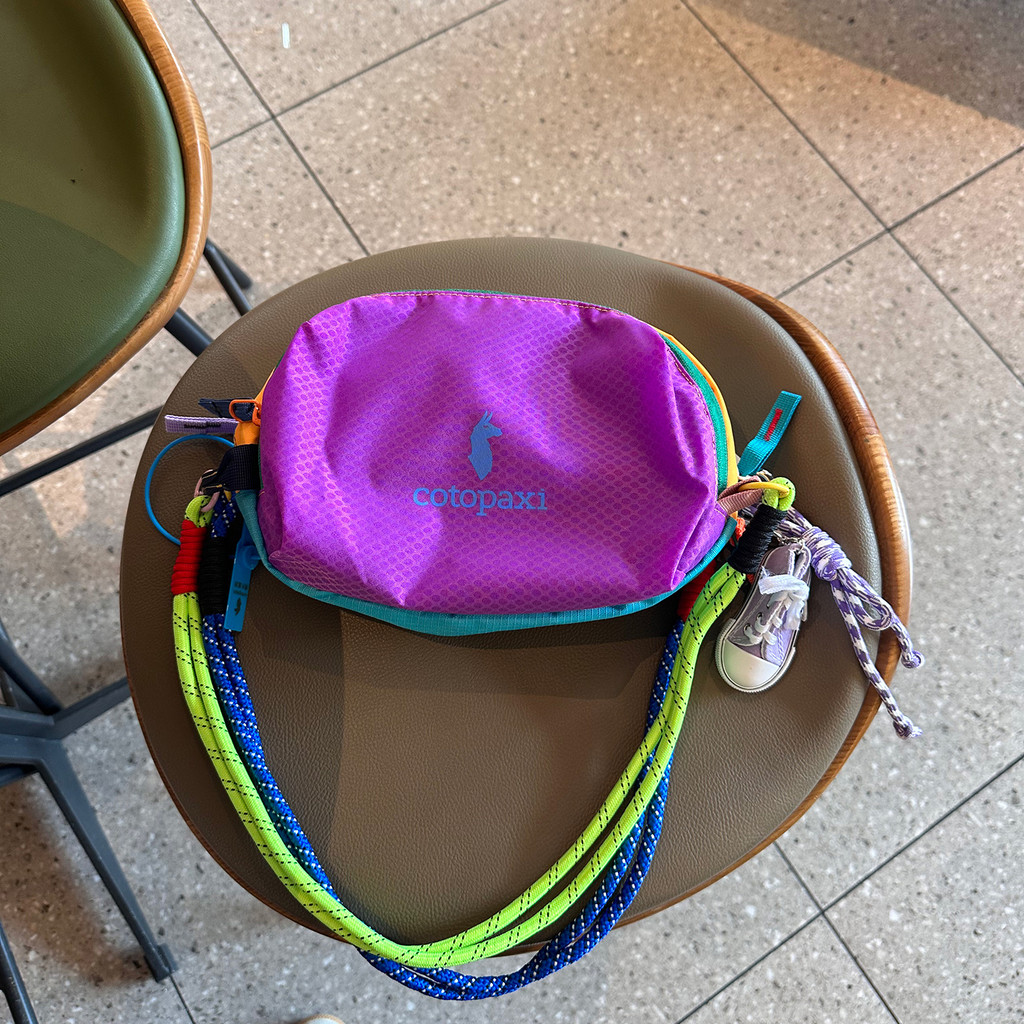 กระเป๋าใต้วงแขนสไตล์สปอร์ต Dopamine Contrast Color Casual Street Ultra-Light Waterproof Multi-Compartment Nylon Cloth Bag Toiletry Bag
