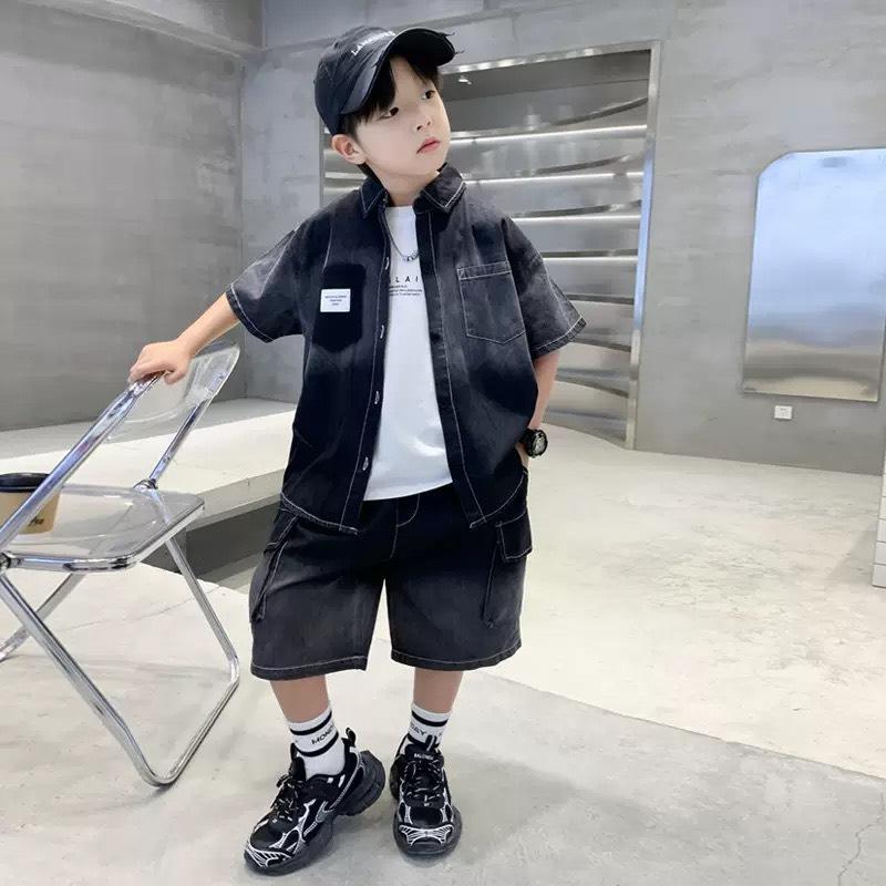 Baby Store ชุดยีนส์เด็กชาย เซ็ตเสื้อเชิ้ตพร้อมกางเกง 2ชิ้น ยีนส์เดนิมสีเข้มแฟชั่น โอเวอร์ไซส์เกาหลี หล่อเท่สไตล์สตรีท