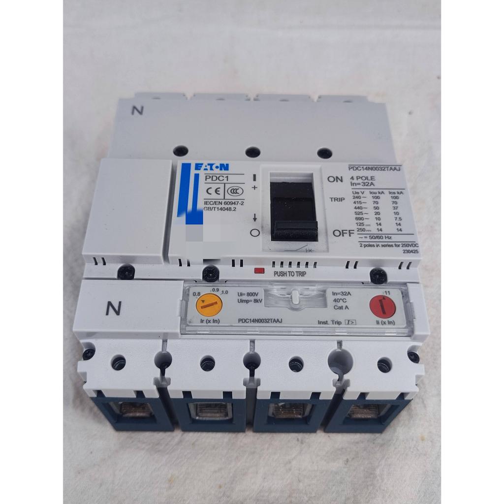 ยี่ห้อใหม่ EATON/EATON Muller PDC14N0032TAAJ พลาสติกประเภทเปลือก Circuit Breaker 4P 32A
