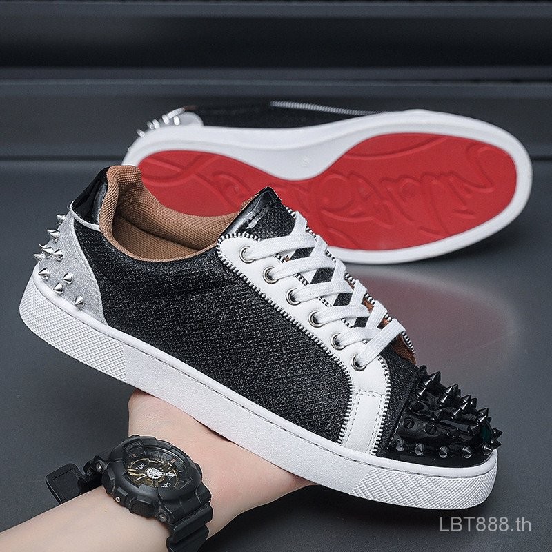 ผู้หญิงสีดํา Suede Paris รองเท้าผ้าใบแฟชั่นรองเท้าลําลอง Silver Studs สีขาว A8FS