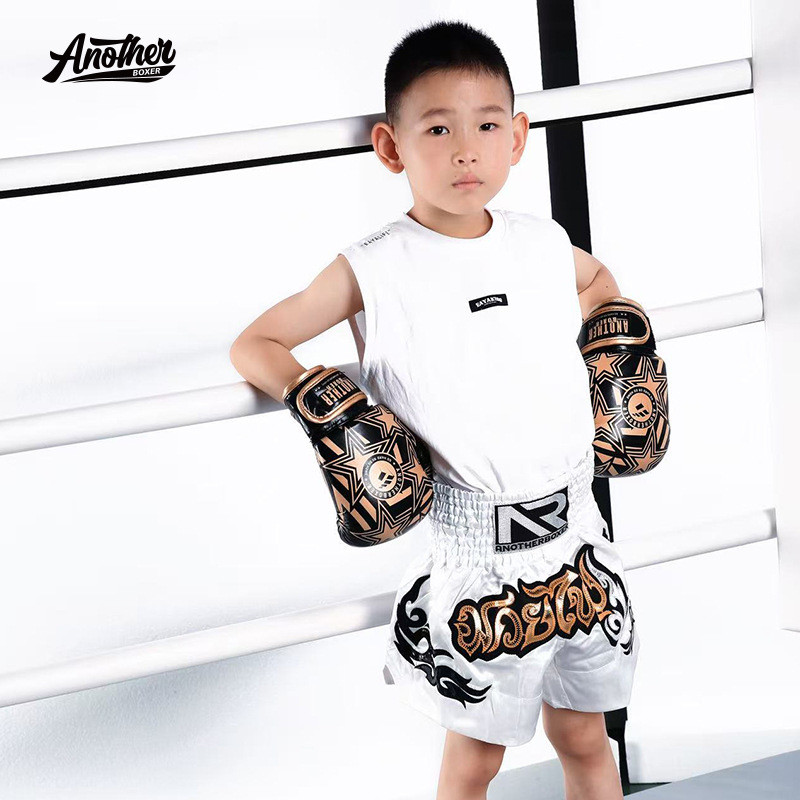 ANOTHERBOXER กางเกงขาสั้นมวยไทยคลาสสิก สำหรับเด็ก พร้อมใช้ในการฝึกฝนและต่อสู้คิกบ็อกซิ่ง