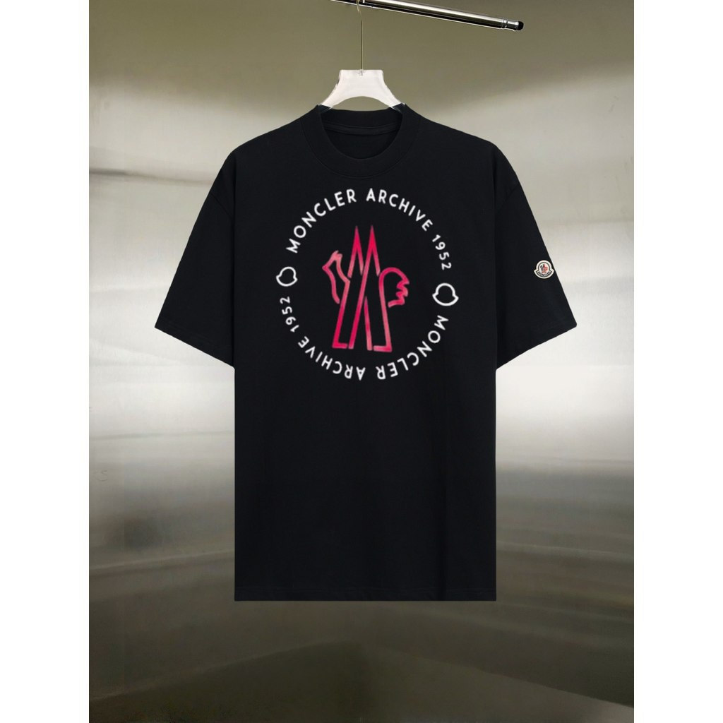 Moncler Mengkou 2026 ต้นฤดูใบไม้ผลิสไตล์ใหม่เสื้อยืดแขนสั้นชายหญิงคู่สไตล์ทุกวัน Contrast สีเสื้อสวม