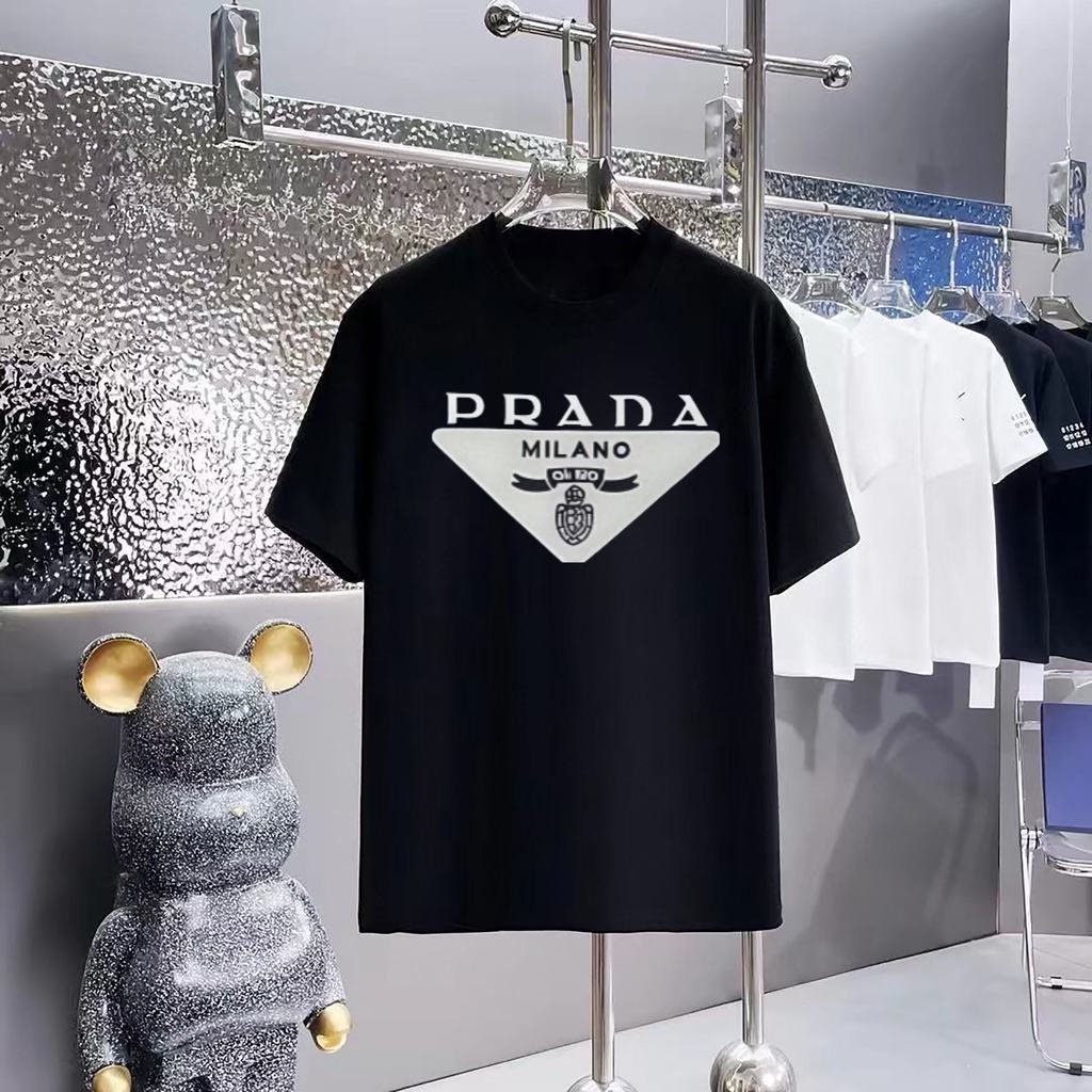 Prada/Prada 2026 คลาสสิกรอบคอแขนสั้นเสื้อยืดผู้ชายผู้หญิงสไตล์ Contrast สีฤดูใบไม้ร่วงเสื้อผ้า Slim-