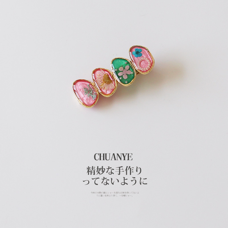 【ซื้อ 1 แถม 1 + เครื่องประดับผมกล่องตาบอด 1 ชิ้น】2025 กิ๊บติดผมหักสไตล์ใหม่คลิปด้านข้างประณีตกิ๊บปากเป็ดคลิป