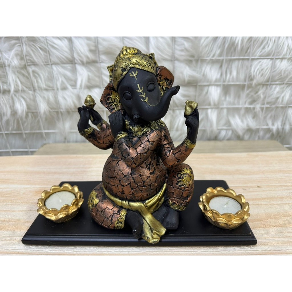 SP420 - Polyresin Vinayagar Decor