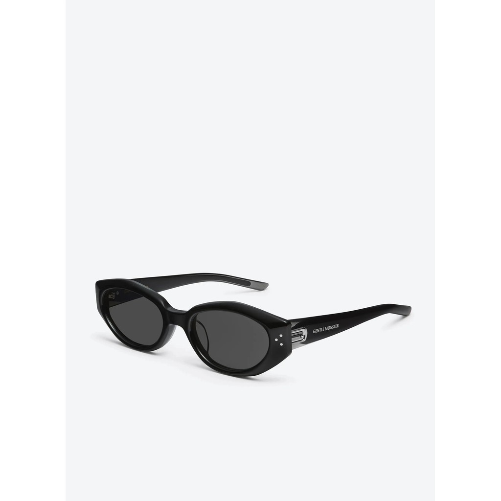 แว่นกันแดดยอดนิยม แบบใหม่ จากYang Mi