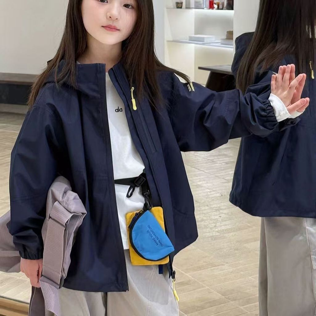 100-160 สาวแฟชั่นหลวมสบายๆคลุมด้วยผ้าแจ็คเก็ตกันน้ํากลางแจ้งสําหรับ 2-13 ปี เก่า