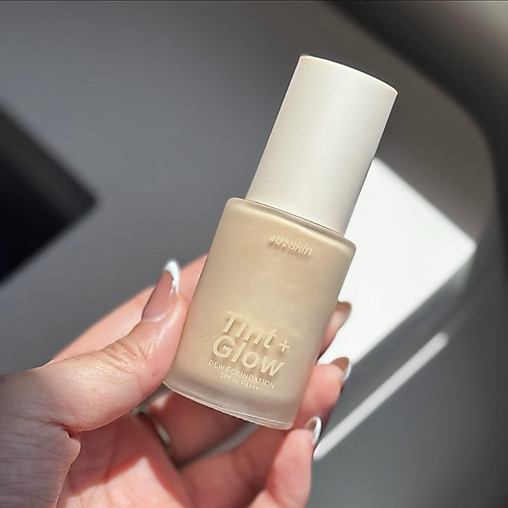 รองพื้นมาใหม่ แต่ดีกว่าเดิม 4U2 SKIN TINT + GLOW DEW FOUNDATION - รองพื้นเนื้อทินท์ รองพื้น4u2 รองพื้นงานผิว รองพื้น