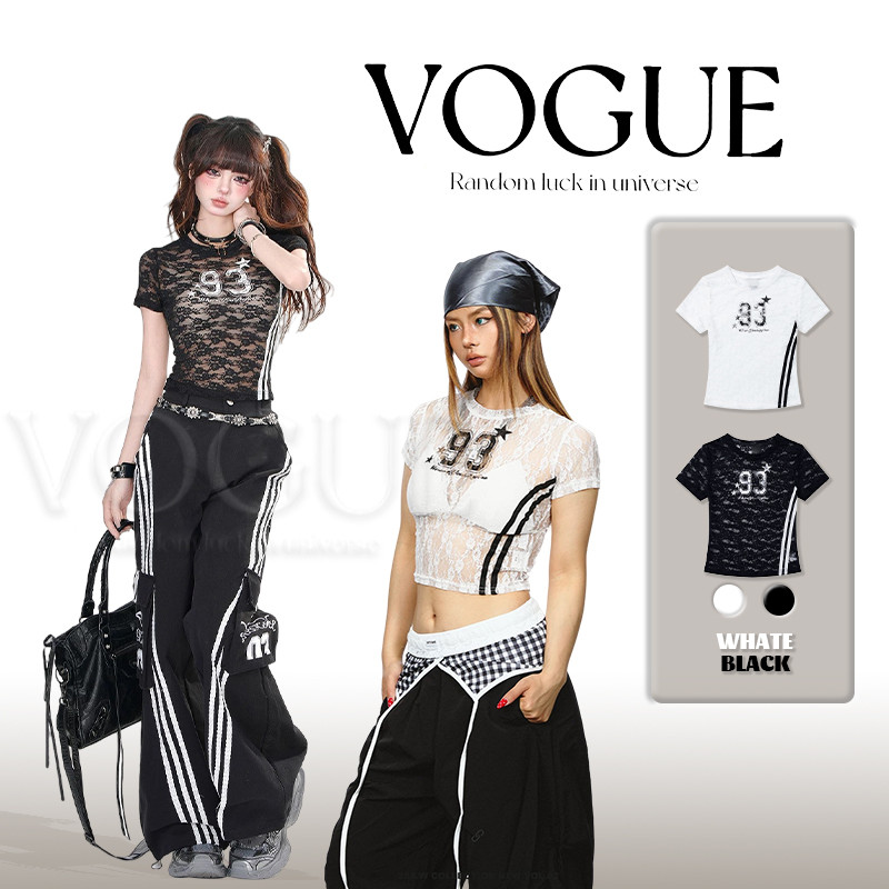 Vogue🌟พร้อมส่ง🌟 เสื้อครอปแขนสั้น ดีเทลลายลูกไม้ สกันตัวเลข สีพื้นยืดพอดีตัวซีทรูทั้งตัว (FY5841)