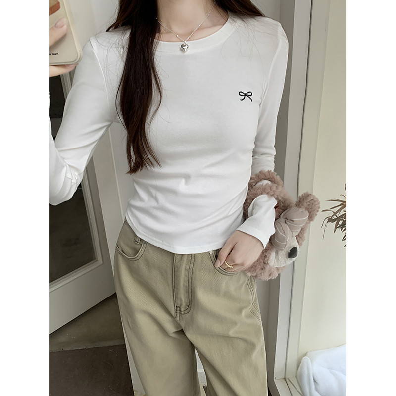 Bella Shop เสื้อยืดผู้หญิงแขนยาวสีพื้น ดีไซน์ปักโบว์ ดีไซน์เอวจีบ สไตล์เกาหลี เสื้อสั้นเข้ารูป - รูปที่ 6