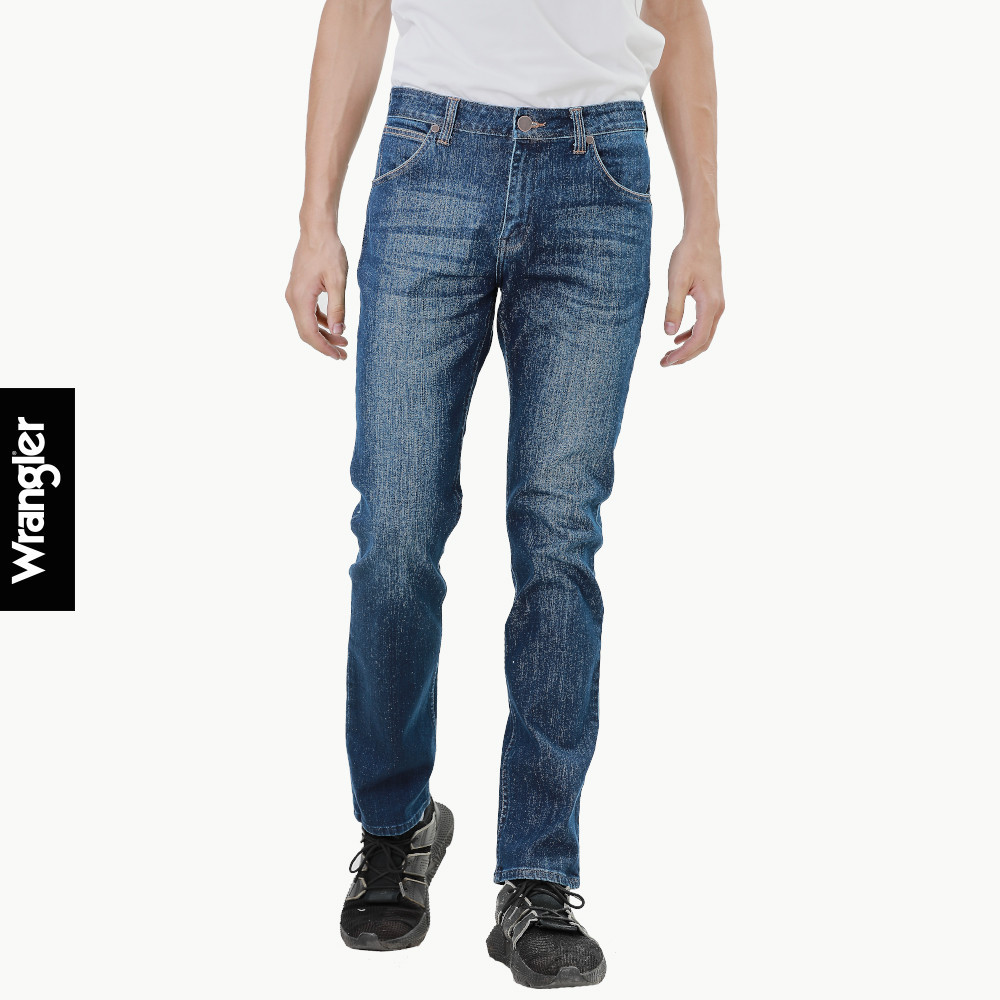 WRANGLER กางเกงยีนส์เอวกลางทรงตรง GREENSBORO รุ่น WR WR15Q105 แรงเลอร์ กางเกงยีนส์ผู้ชาย กางเกง NAVY