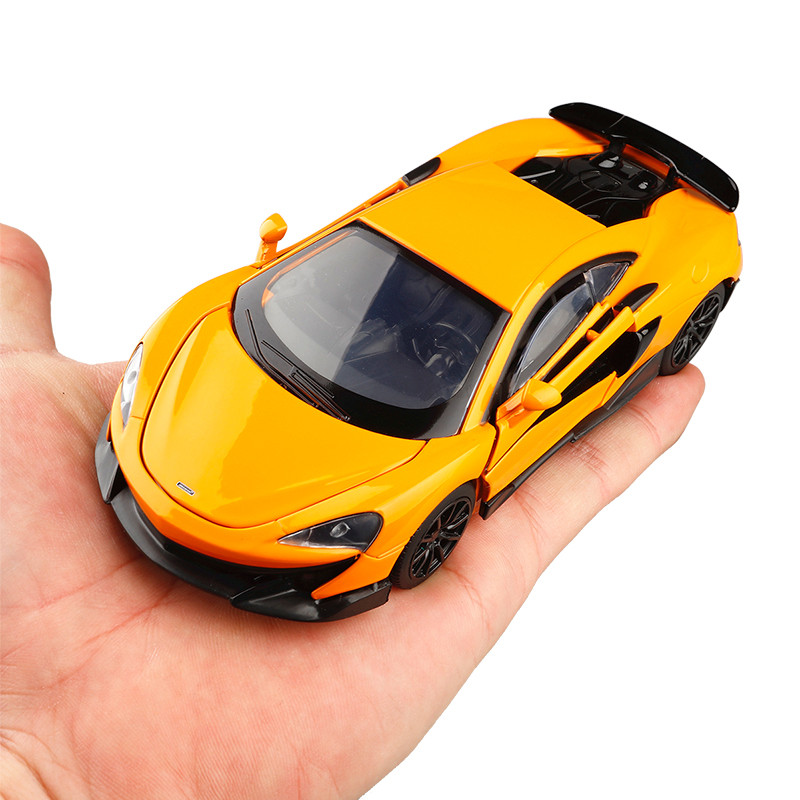 JKM1/32 McLaren 600LT Supercar รถรุ่น 720S เสียงแสงดึงกลับจําลองรถของเล่น