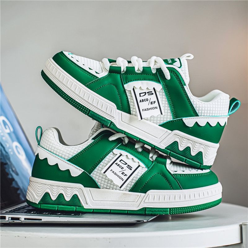 รองเท้าผู้ชายสไตล์ใหม่ฤดูร้อนตาข่ายBreathable Casualอินเทรนด์รองเท้าผ้าใบInfluencerมูลค่าสูงนักเรียน