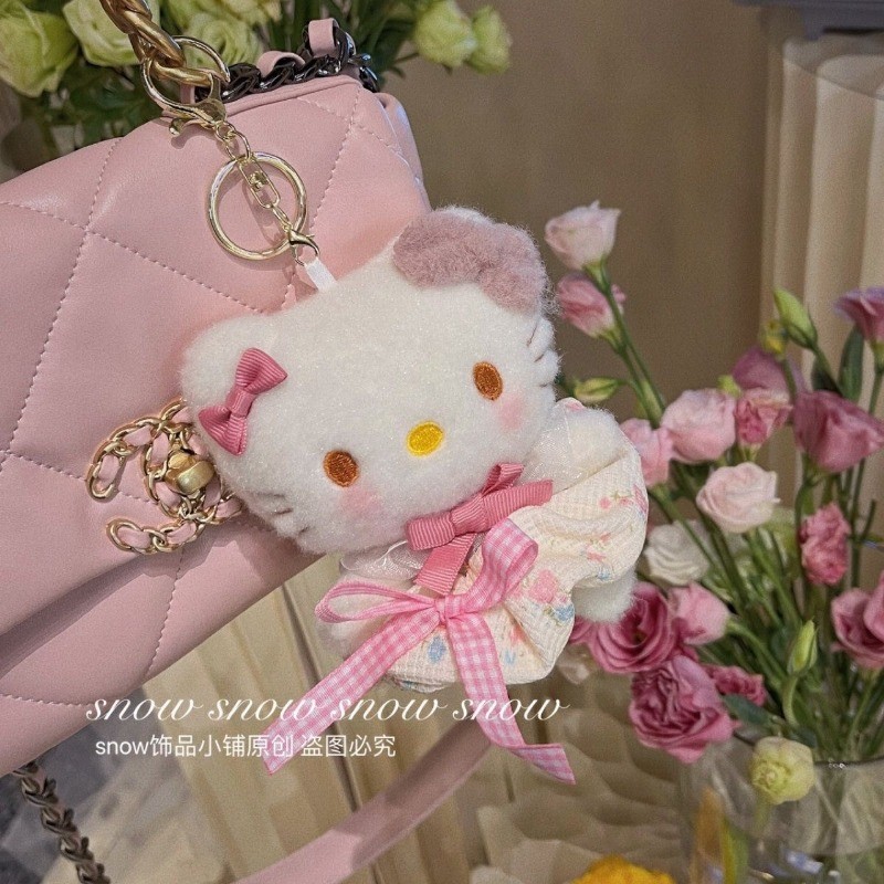 พวงกุญแจตุ๊กตา Hello Kitty จี้กระเป๋าเป้นักเรียน ของขวัญเพื่อนที่ดีที่สุด