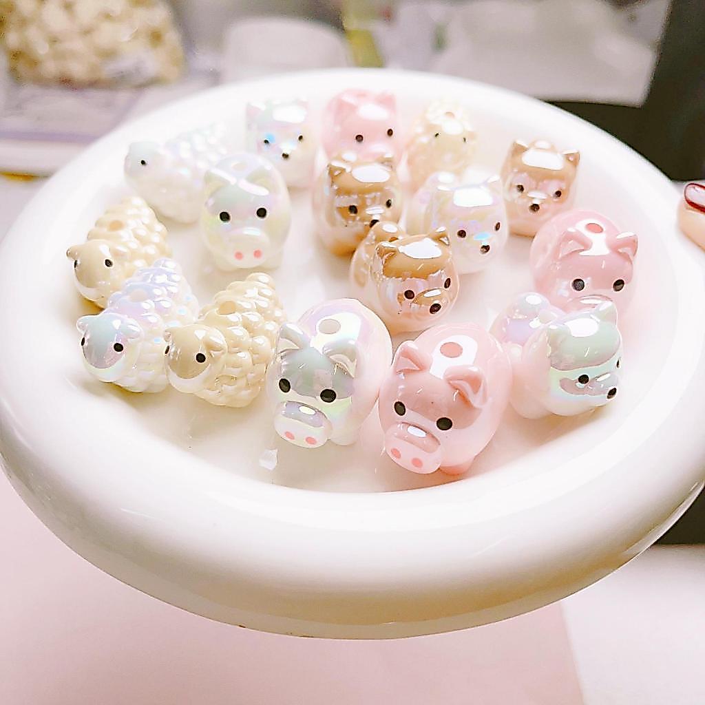 ลูกปัด รูปการ์ตูนสัตว์ สุนัข หมู สีชมพู ชุบสี UV สามมิติ รูตรง หลวม วาดลายด้วยมือ ด้านล่าง สําหรับห้อยโทรศัพท์มือถือ เชือก 6 ชิ้น ต่อชุด