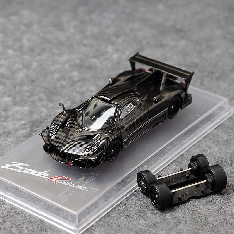 CM Model 1: 64 Pagani Zonda Rev Full Carbon Alloy Car Model Collection