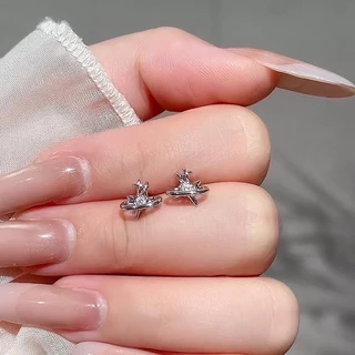 Jinjoo ต่างหูดาวเสาร์ รุ่น Tiny Saturn ดาวเคราะห์วงแหวน เล็กๆ วิบวับ (แป้นทับ925+จุกยาง) รหัส A34