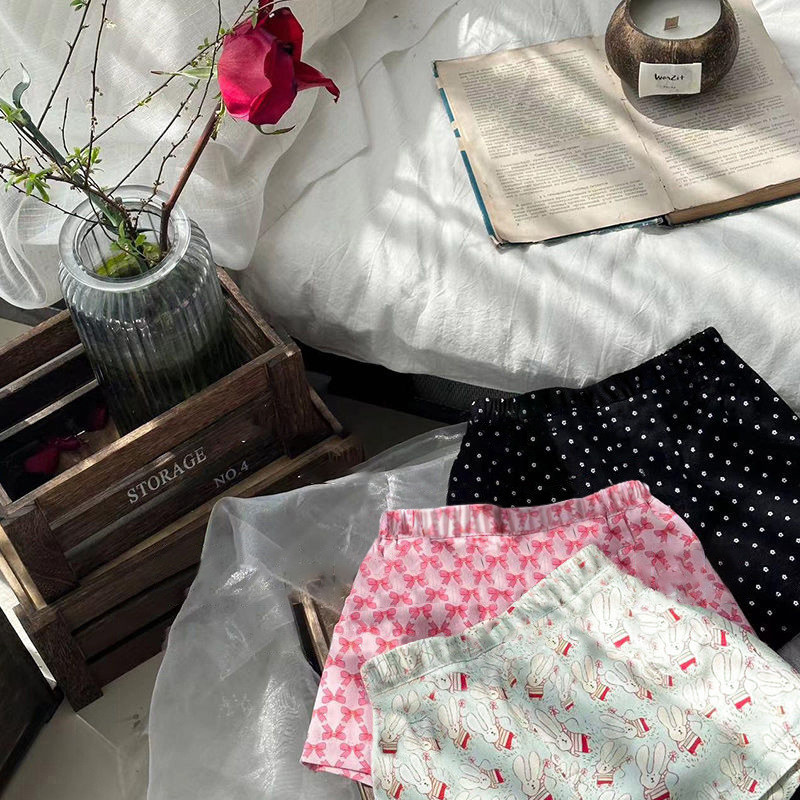 กางเกงขาสั้นสำหรับเด็กหญิง ออกแบบตามแฟชั่นเกาหลี มีลายการ์ตูนและดอกไม้ สวมใส่ได้ในฤดูร้อน - รูปที่ 5