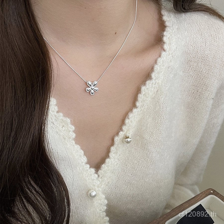 เสื้อกันหนาวลูกไม้ผู้หญิ​ง Niche Design เสื้อคลุมแฟชั่นพร้อมสร้อยคอมะนาศเงินสเตอร์ลิง S925 High-End/