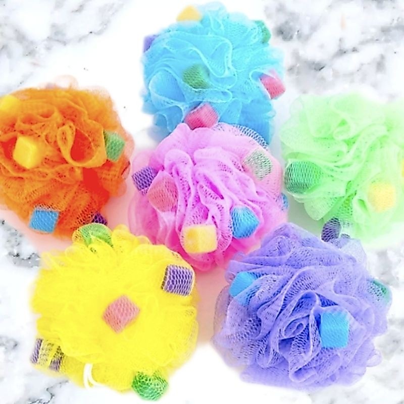 สุ่มสีฟองน้ำขัดผิวใหญ่ขัดตัวฟองน้ำขัดตัวมีเม็ดบีบเส้นใยไนล่อนสำหรับขัดตัวเวลาอาบน้ำ
